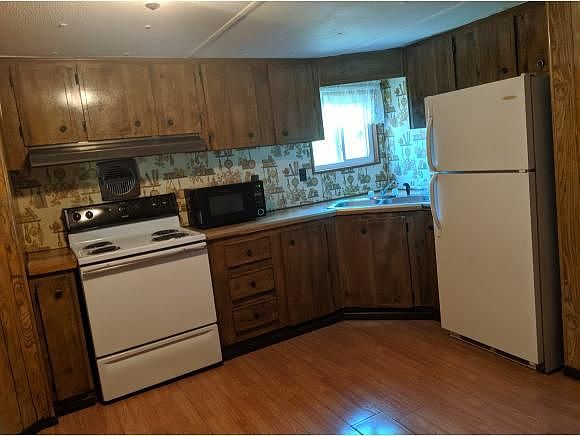 2nd image of 202 Jenshell Dr