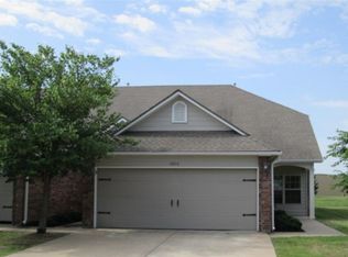 2806 W Valley West Ct, Rogers, AR 72756