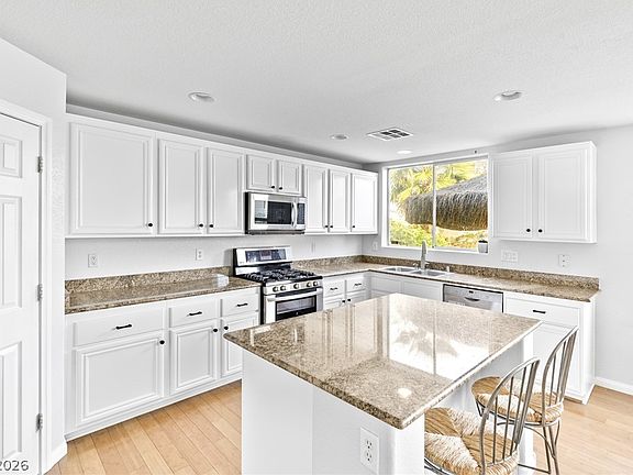 5th image of 9594 Newton Grove Ct