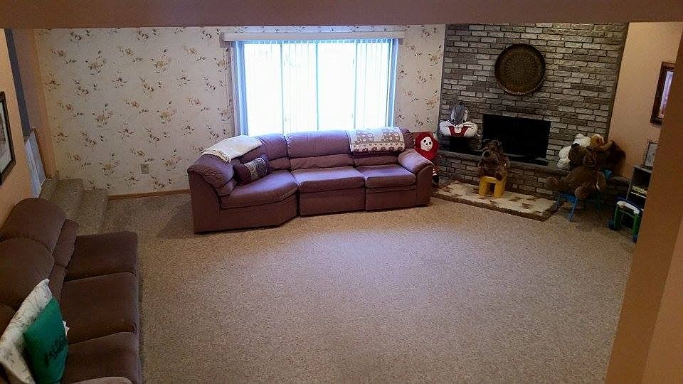 1st image of 180 Crandon Way