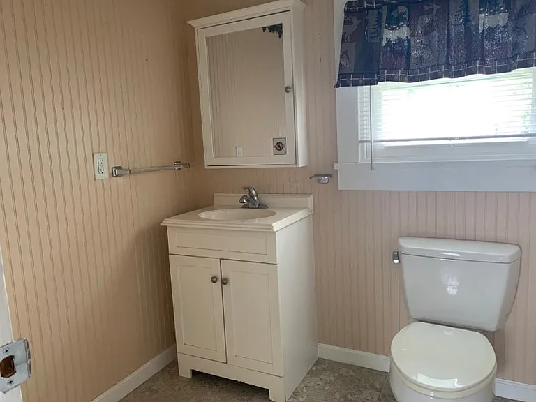 16920 N Main St — Photo 13