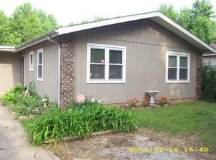 2848 N Pierce Ave, Springfield, MO 65803