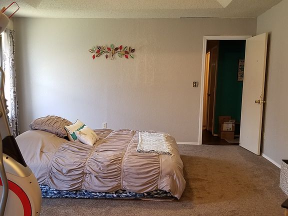 4th image of 1 McNabb Cir