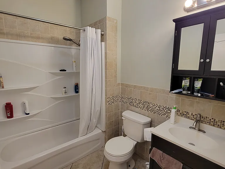 331 N 40th St #3B — Photo 58