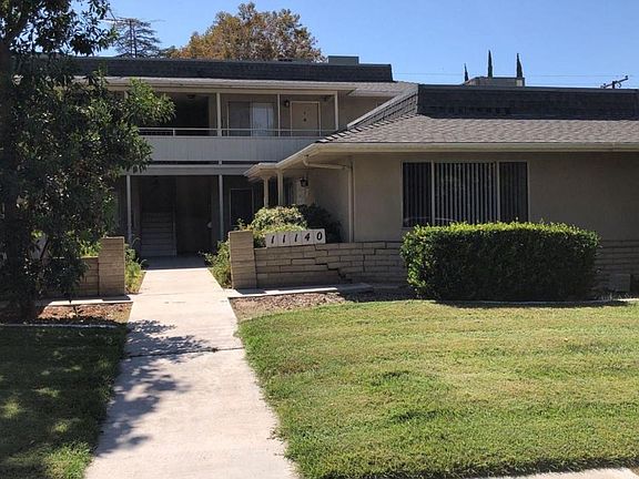 2nd image of 11140 Bellaire St #2