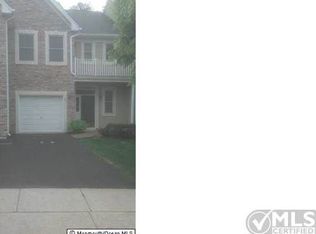 93 Osprey Dr, Old Bridge, NJ 08857