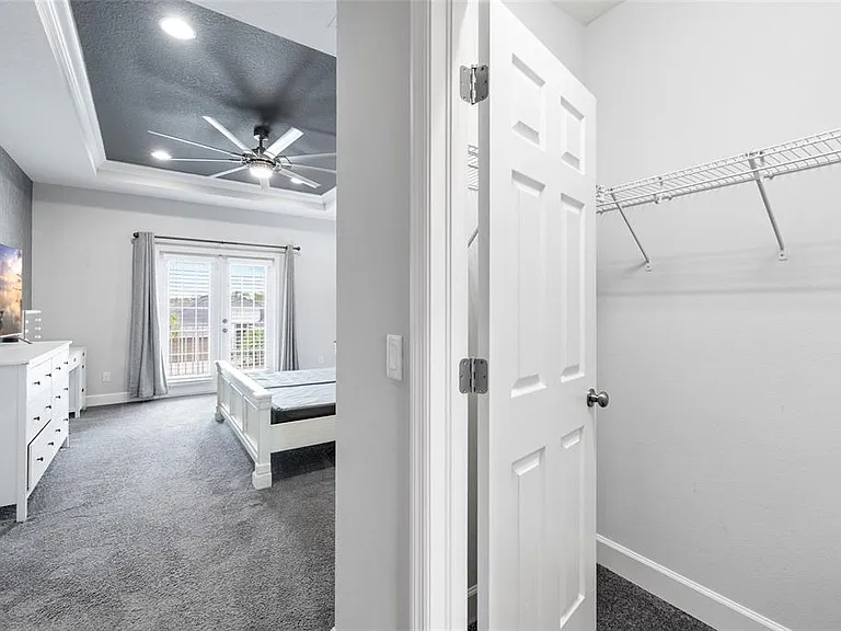 8029 Clementine Ln — Photo 32