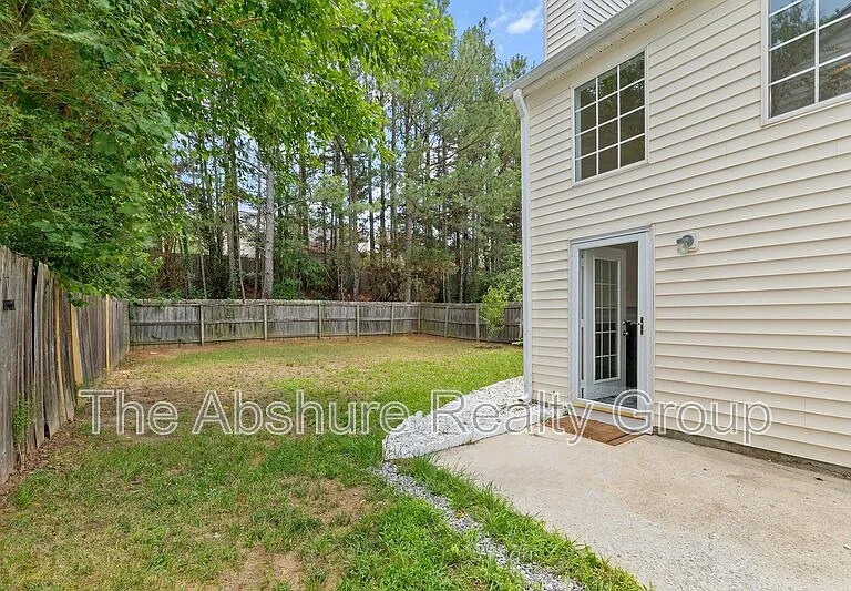 4224 Lake Woodard Dr — Photo 31