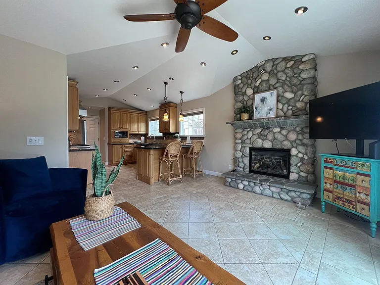 3321 Anita Ct — Photo 35