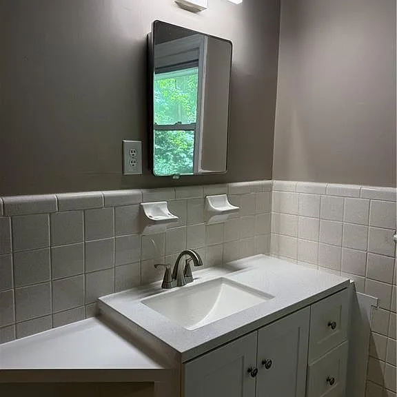 782 Prince Ave — Photo 19