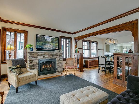2nd image of 2087 Princeton Ave