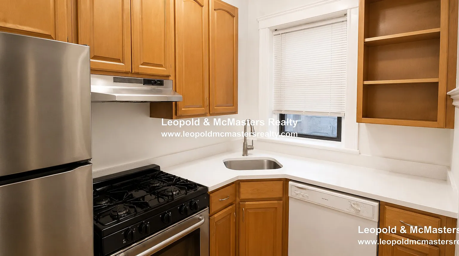 2 bed, 900 sqft, $2,500 — Photo 4