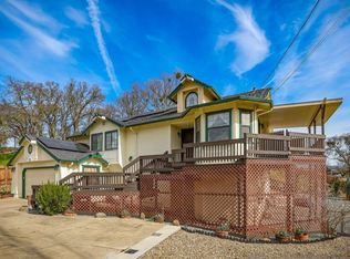 3400 Huckleberry Ln, Valley Springs, CA 95252