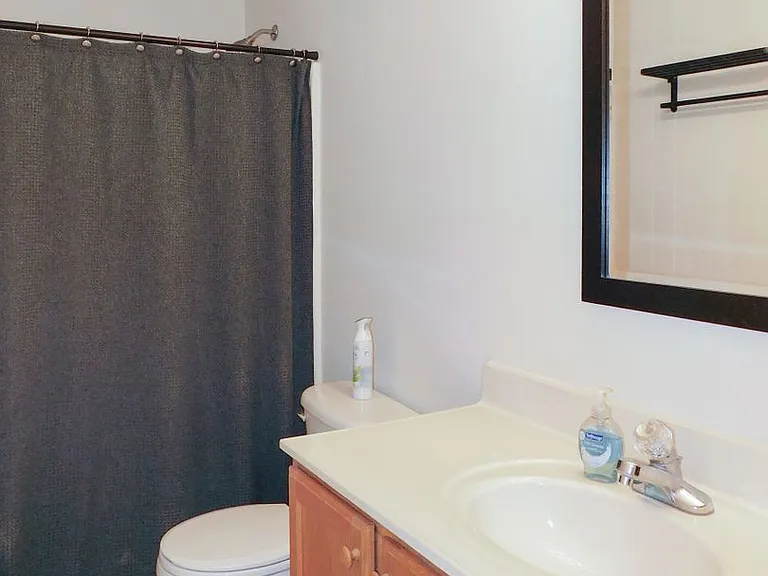 102 Powhatan Ct — Photo 44