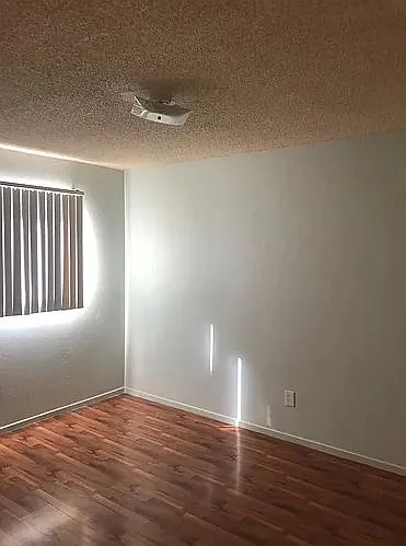 219 E Pearson Ave #1 — Photo 12