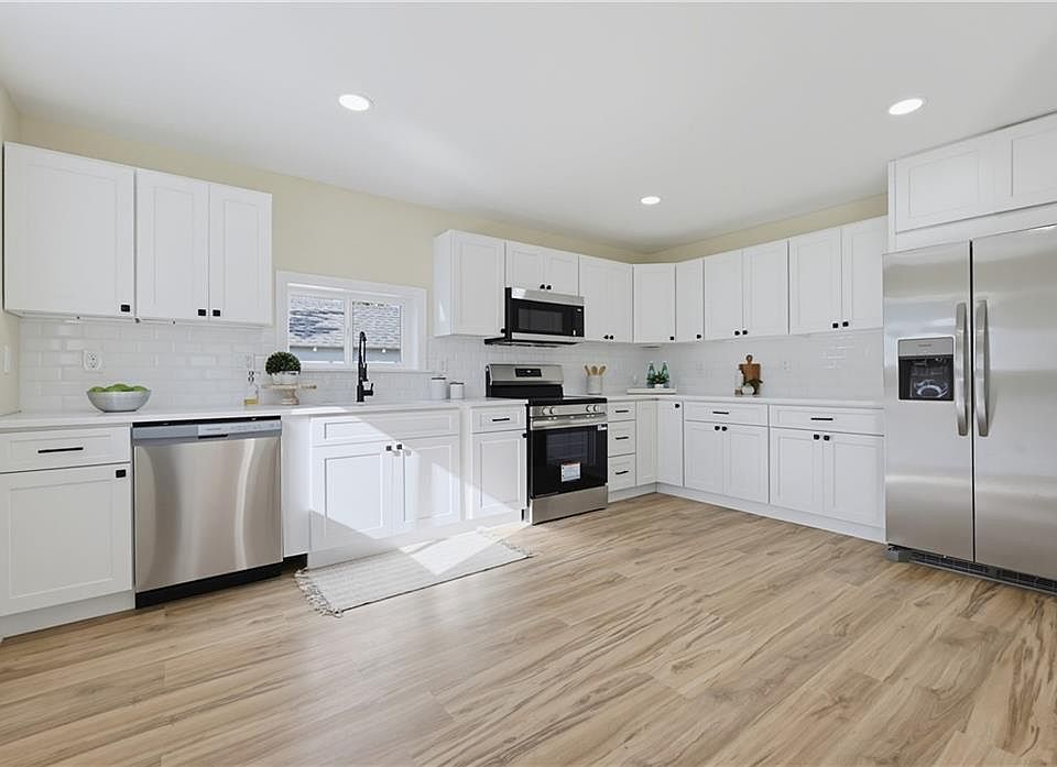 1st image of 85 Cedar Ave