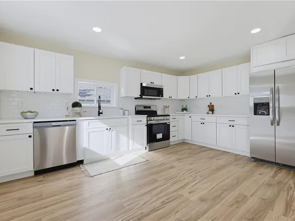 85 Cedar Ave, Riverside, RI 02915