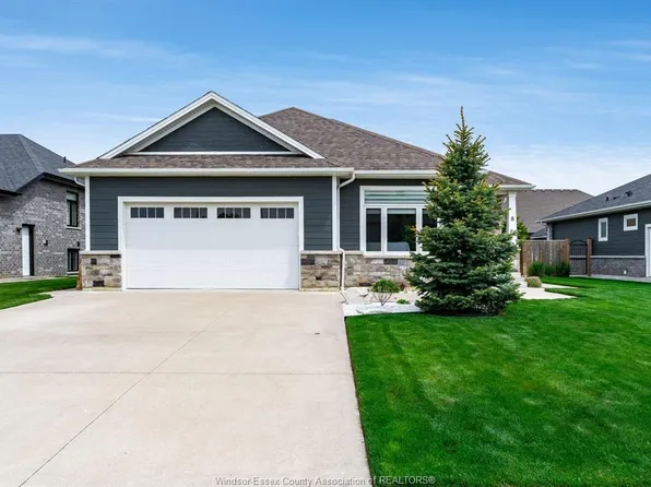 8 Wisteria Ln, Kingsville, ON N9Y 0E3