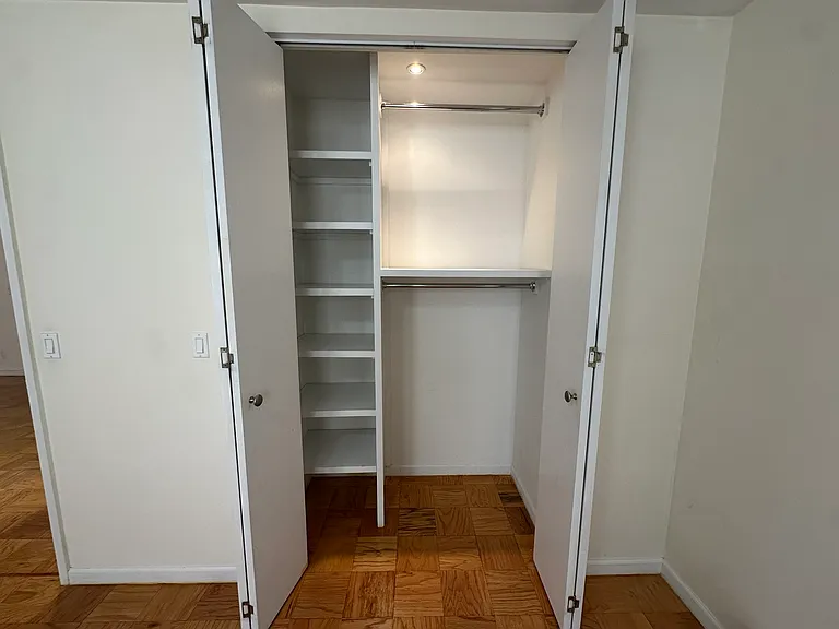 555 E 78th St #6E — Photo 9