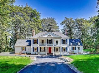 24607 NE 196th St, Woodinville, WA 98077