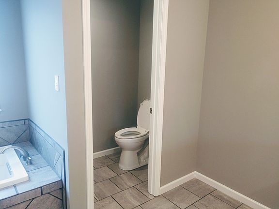 Private toilet room 