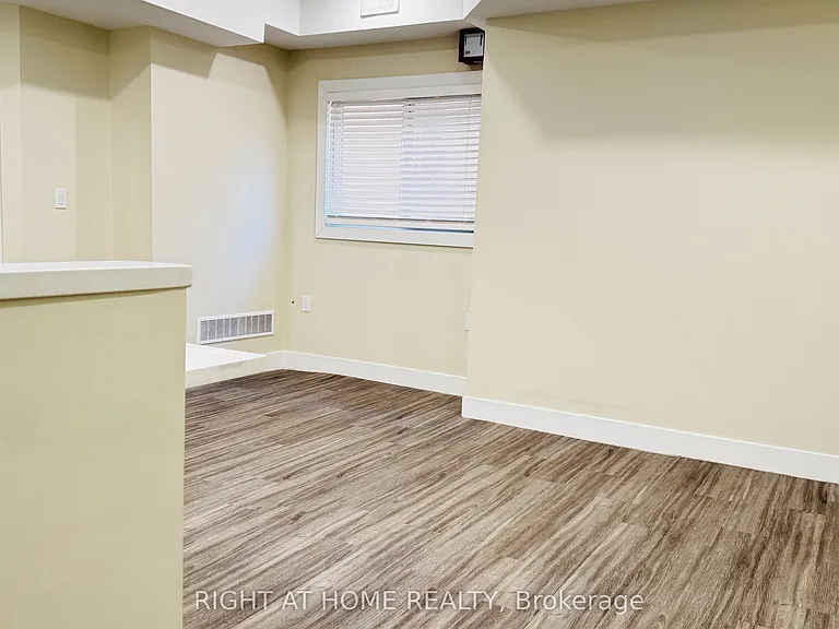 346 Ashland Ave #BACK — Photo 10