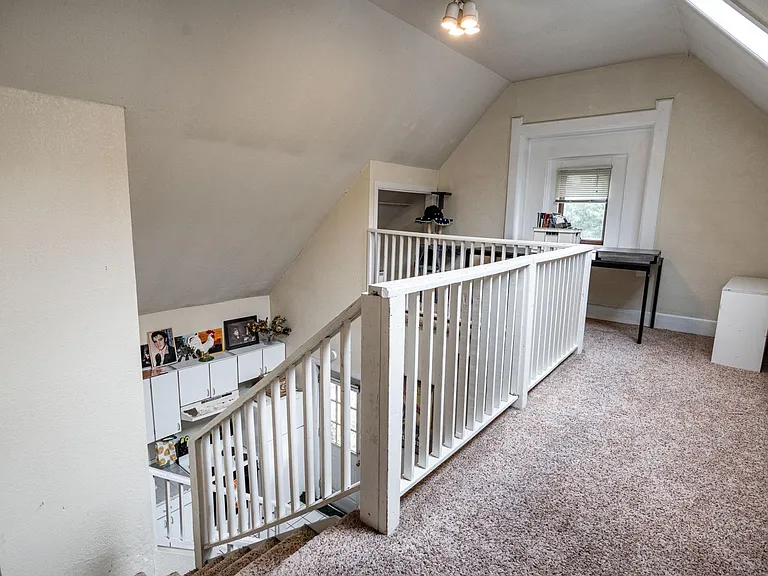 1627 N Farwell Ave #C — Photo 14