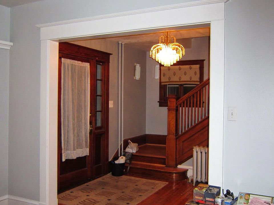 Looking at foyer/stairwell from Liv Room