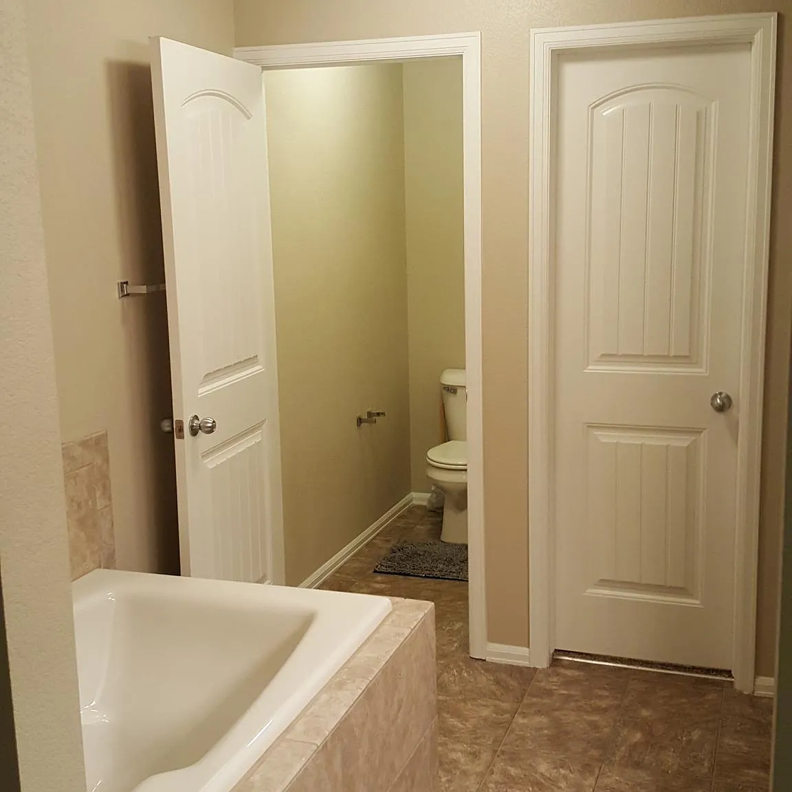 3 bed, 2.5 bath, 1750 sqft, $1,750 — Photo 2