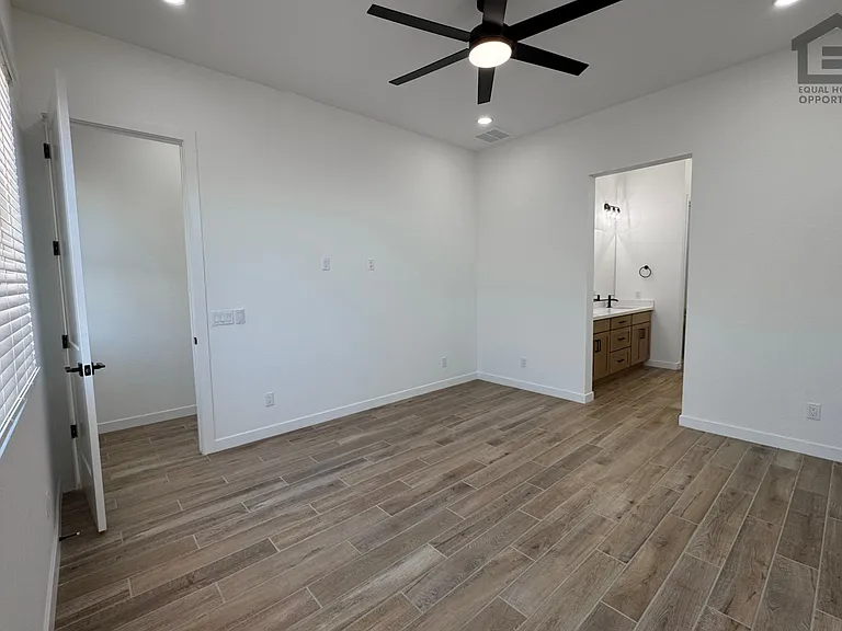 18146 W Morning Vista Ln — Photo 18