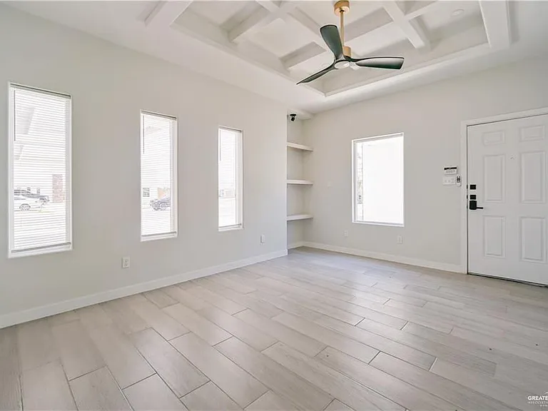 5601 Northwestern Ave #2 — Photo 4