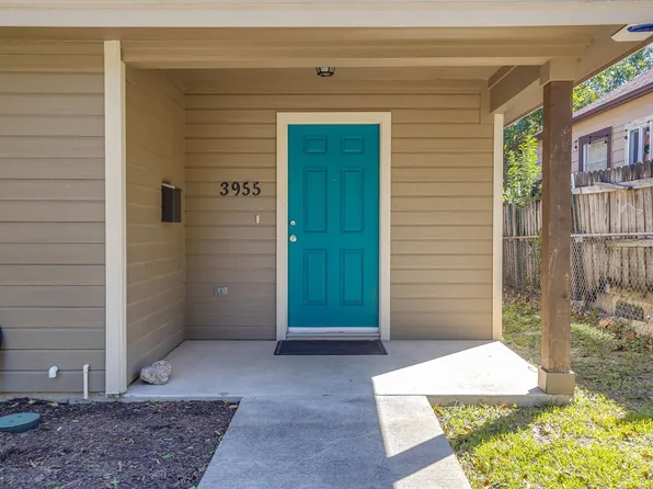 3955 Alamo Ave, Fort Worth, TX 76107