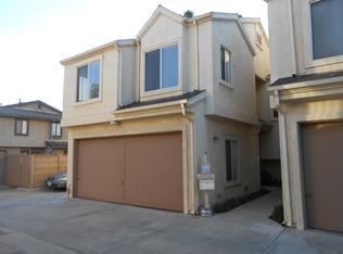 555 Victoria St APT E, Costa Mesa, CA 92627