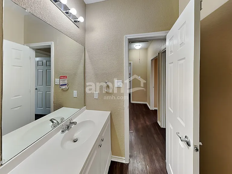 202 Almquist St — Photo 19