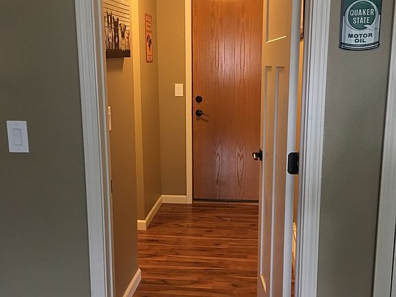 5th image of 7014 62nd Pl NE