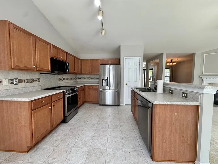 5337 Thunderidge Dr — Photo 15