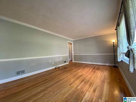 2nd image of 510 9th Ave NE