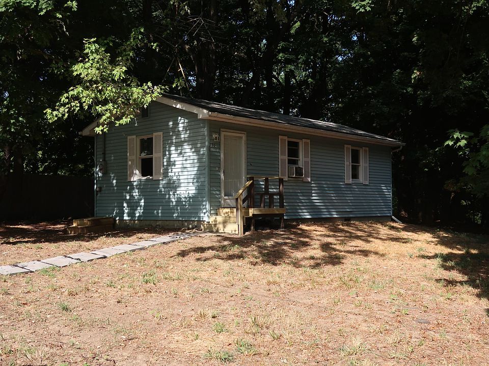 1st image of 10 Lazaroff Ln