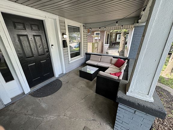 4th image of 4042 N College Ave