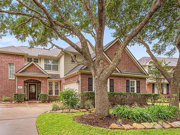 4th image of 2826 Five Oaks Dr