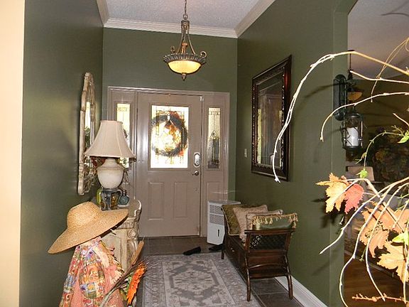 4th image of 438 E Dorton Blvd