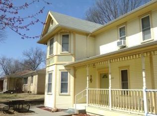 1812 Todd Rd, Manhattan, KS 66502