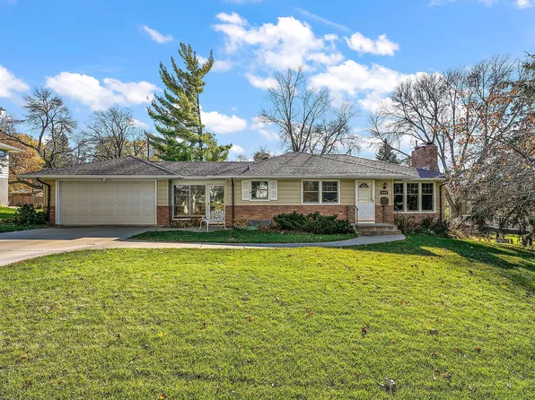 4603 Hampton Rd, Golden Valley, MN 55422