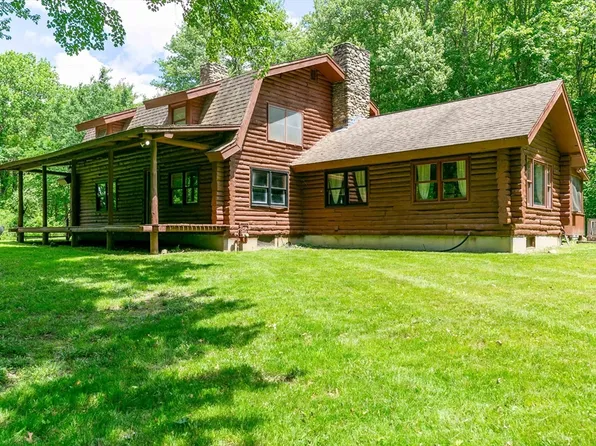 55 Foster Hill Rd, West Brookfield, MA 01585