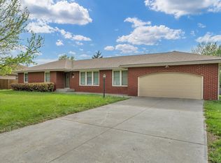 3119 SE Arbor Dr, Topeka, KS 66605