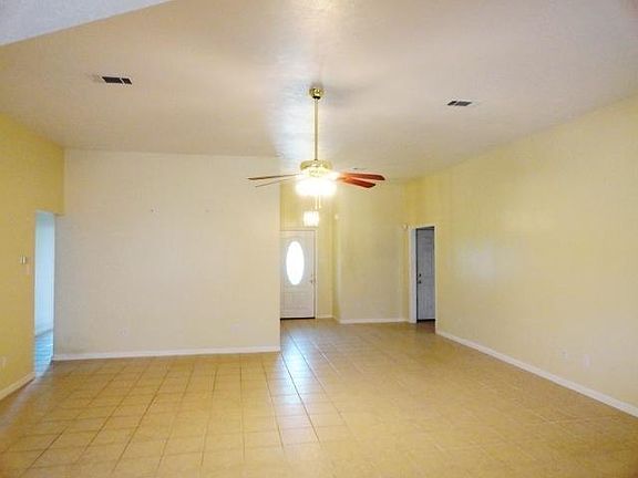 4th image of 172 Tracie Dr