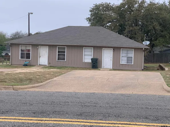 2715 W Shaw St, Tyler, TX 75701
