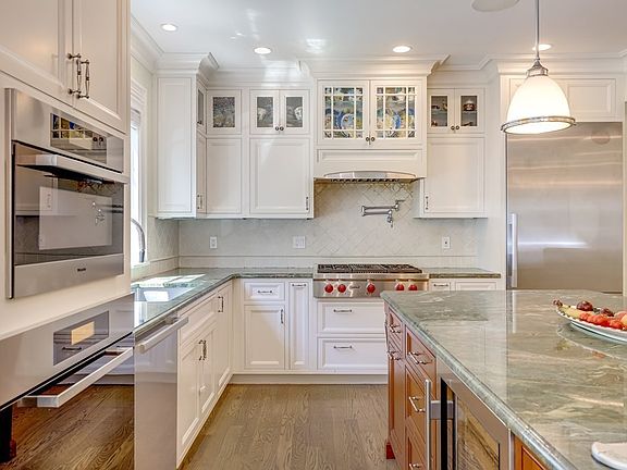 4th image of 79 Kenwood St #79