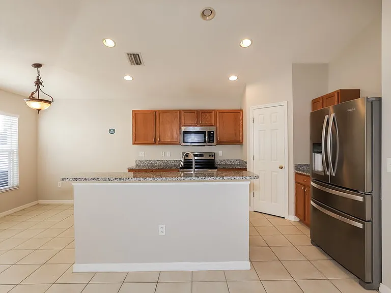 9421 Cypress Harbor Dr — Photo 7