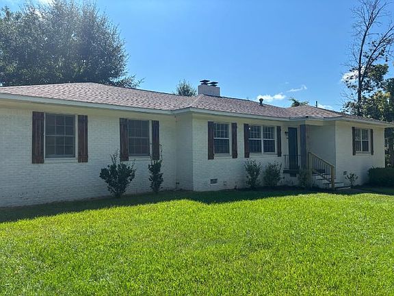 2nd image of 706 Vassar Dr